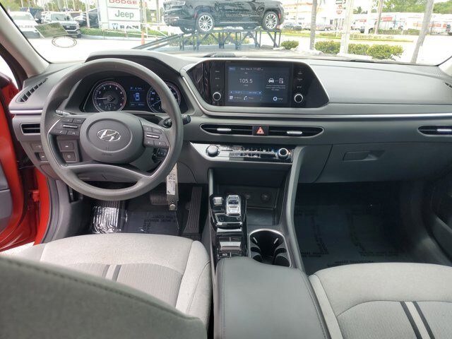 Used 2021 Hyundai Sonata SE FWD image 12