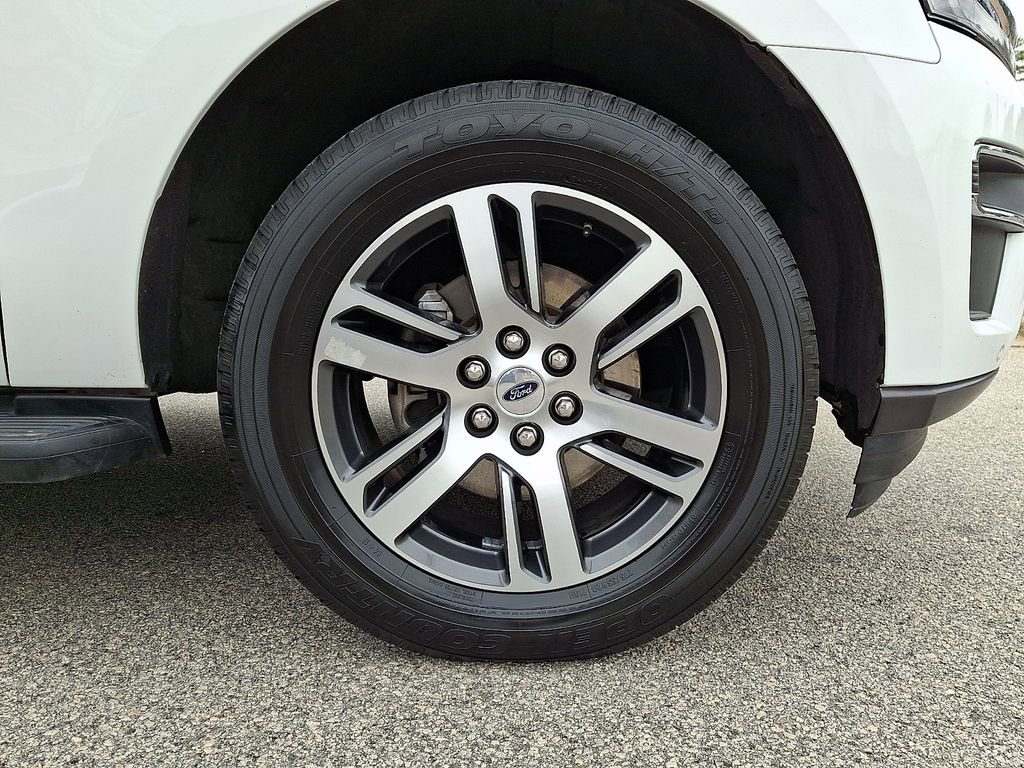 Used 2024 Ford Expedition Max Limited image 8