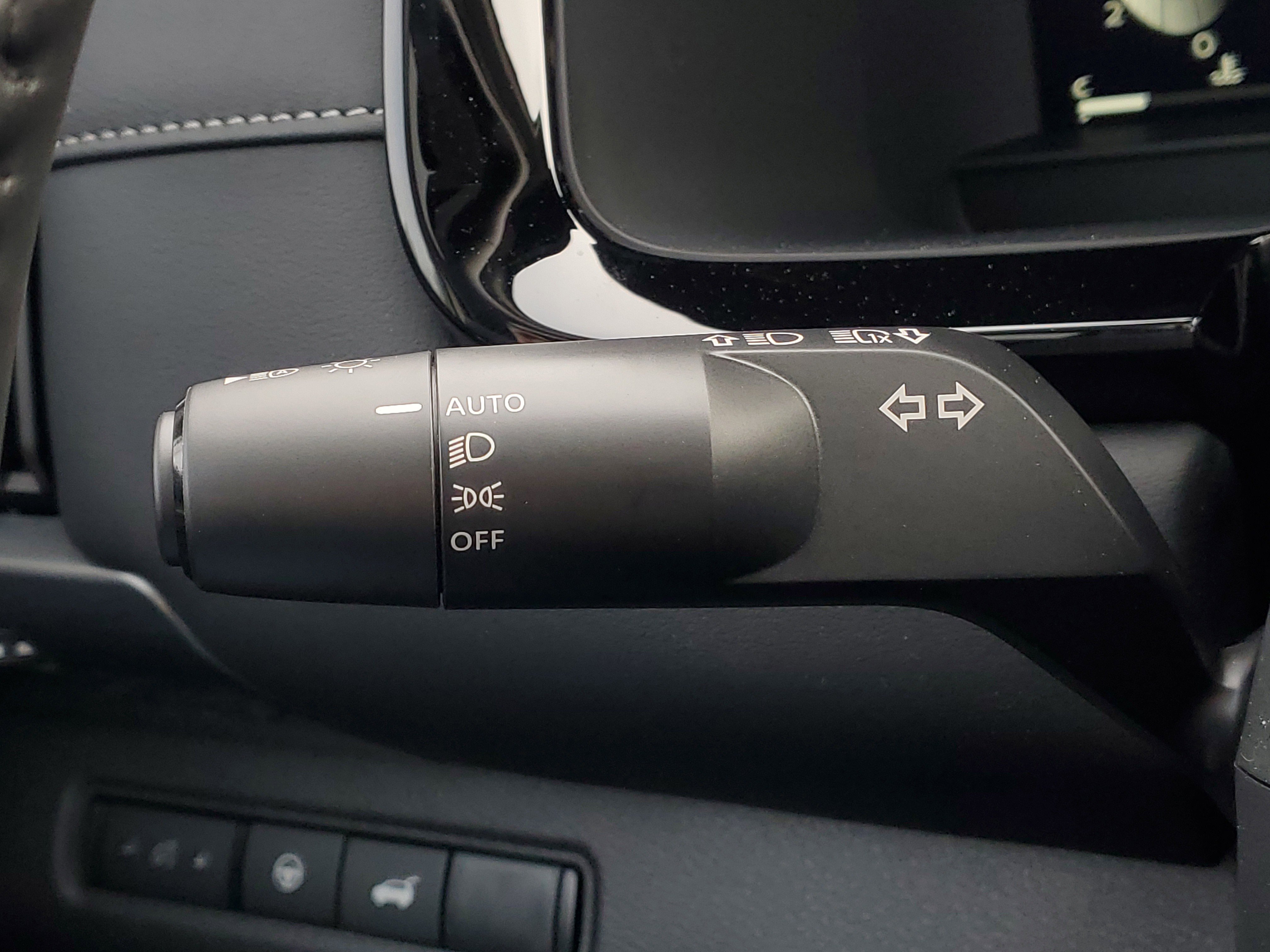 New 2026 Nissan Pathfinder SL w/ SL Premium Package image 11