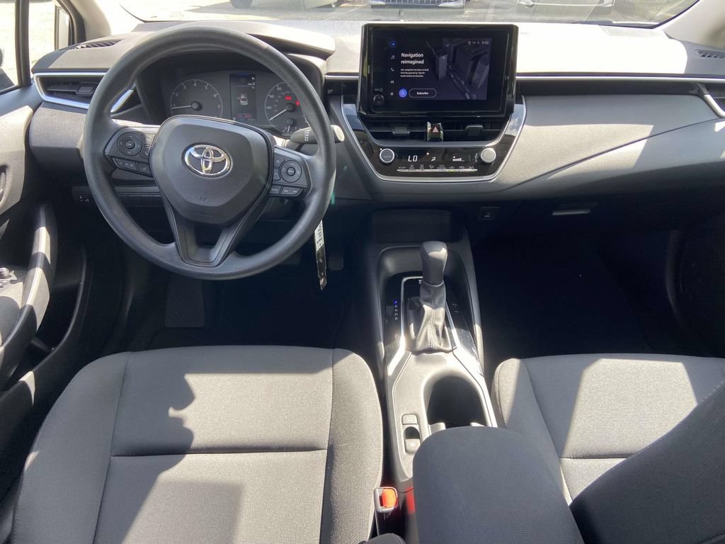 Used 2023 Toyota Corolla LE FWD image 10