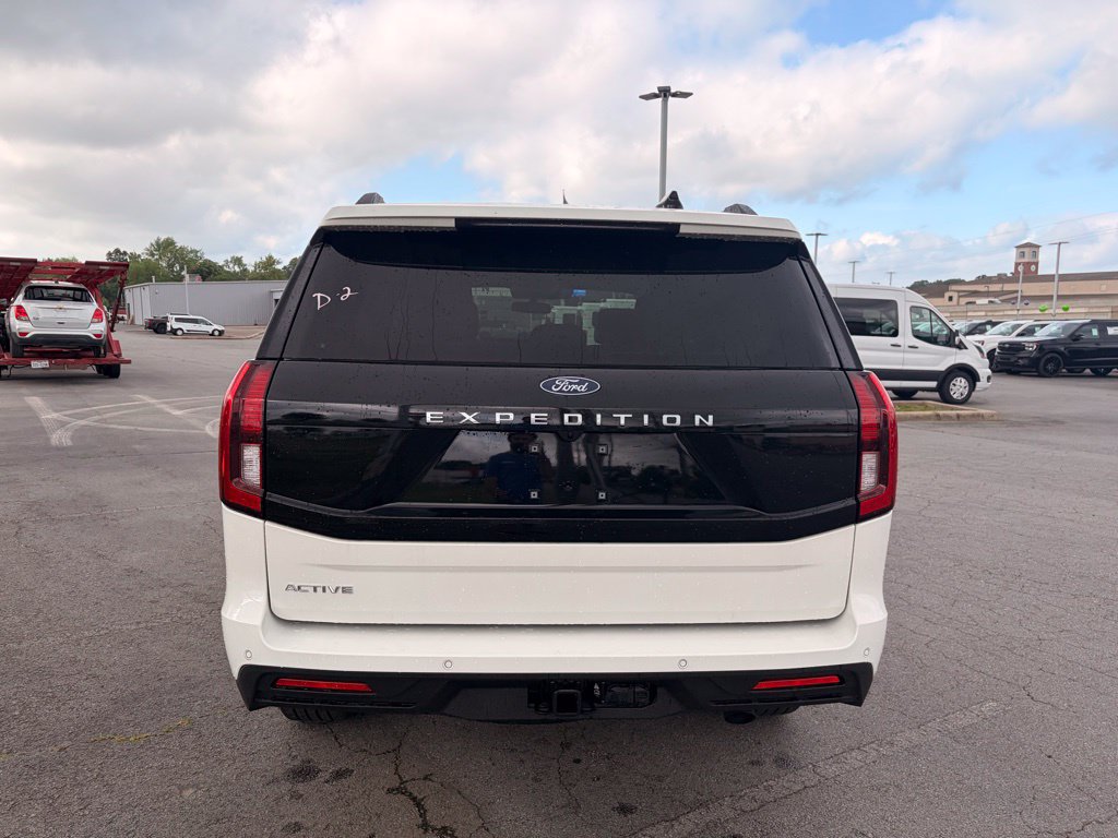 New 2026 Ford Expedition Active RWD image 6