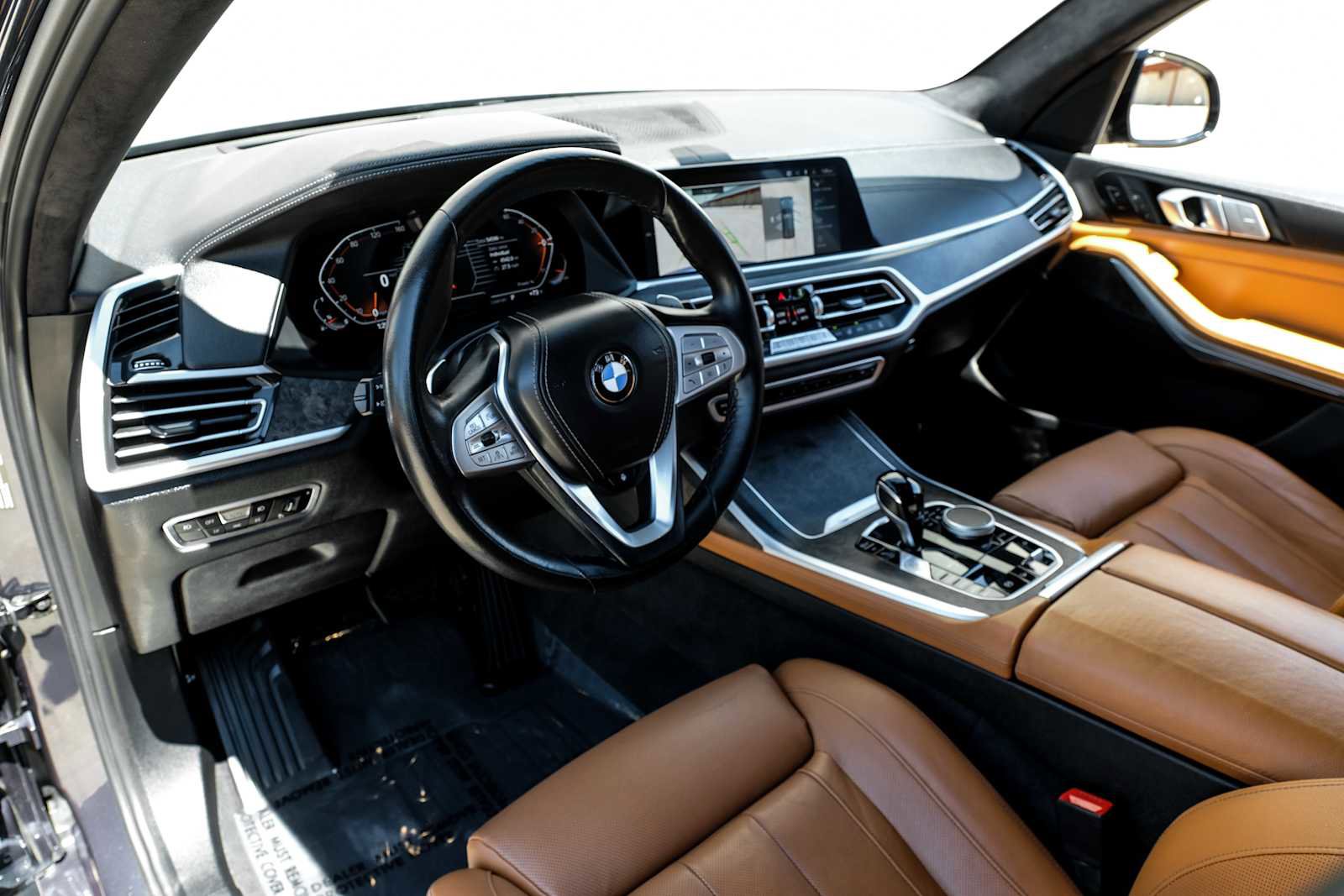 Used 2022 BMW X7 xDrive40i w/ Premium Package image 3