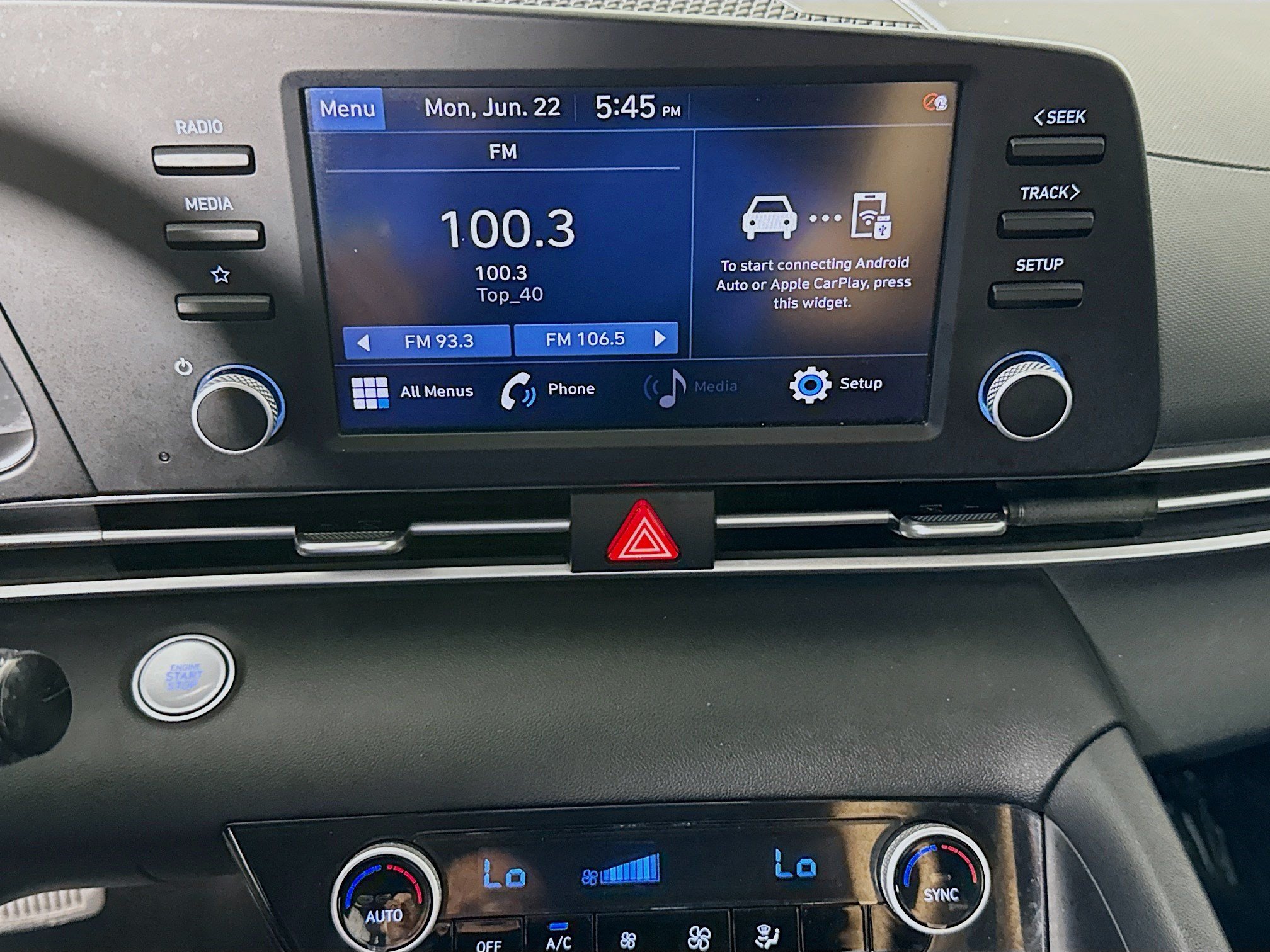Used 2022 Hyundai Elantra SEL FWD image 18