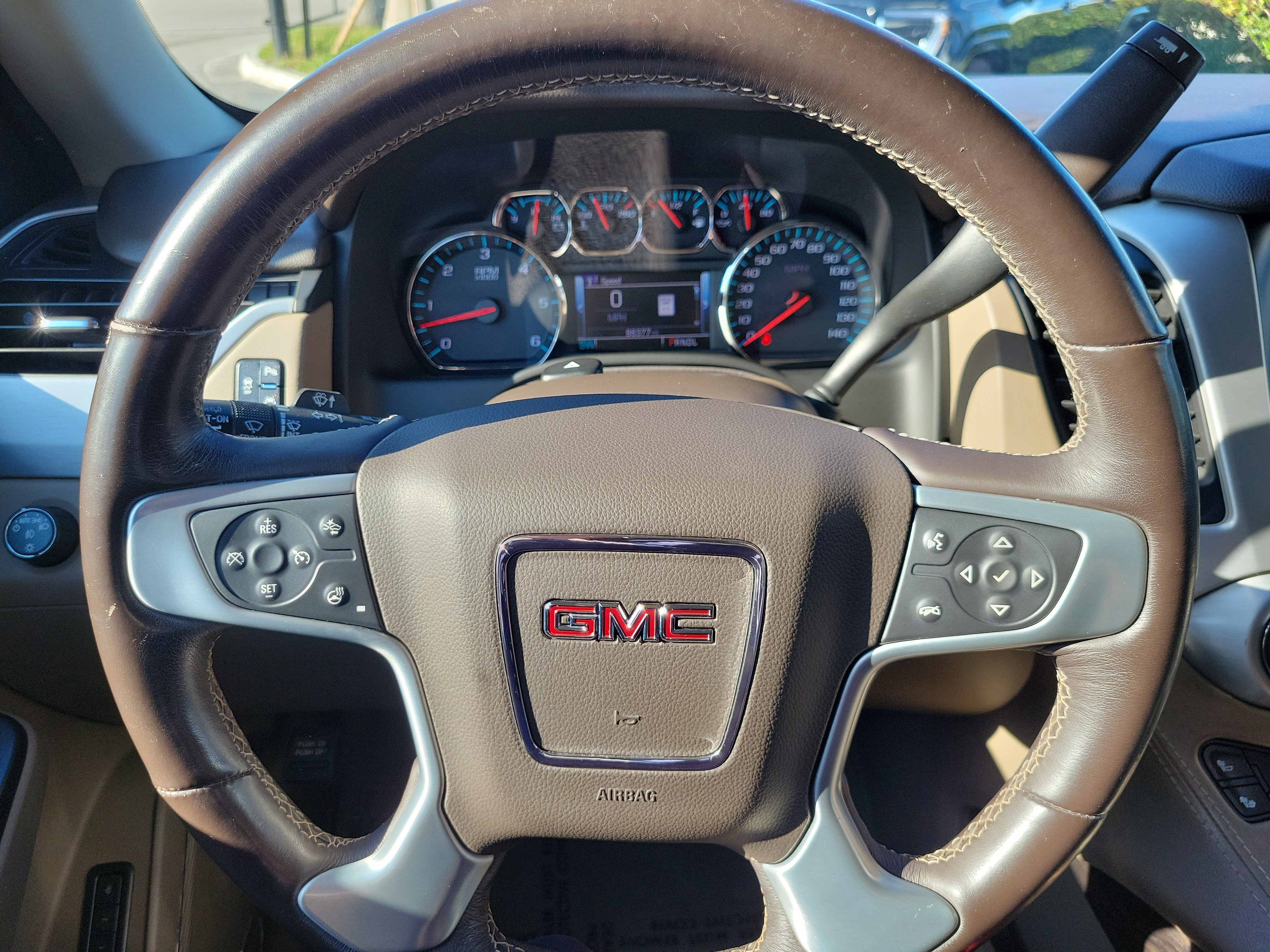 Used 2019 GMC Yukon SLT w/ Open Road Package image 21