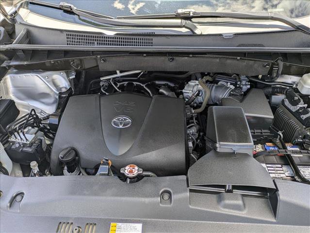 Used 2019 Toyota Highlander XLE FWD image 24