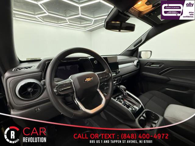 Used 2023 Chevrolet Colorado LT w/ LT Convenience Package AWD/4WD image 15