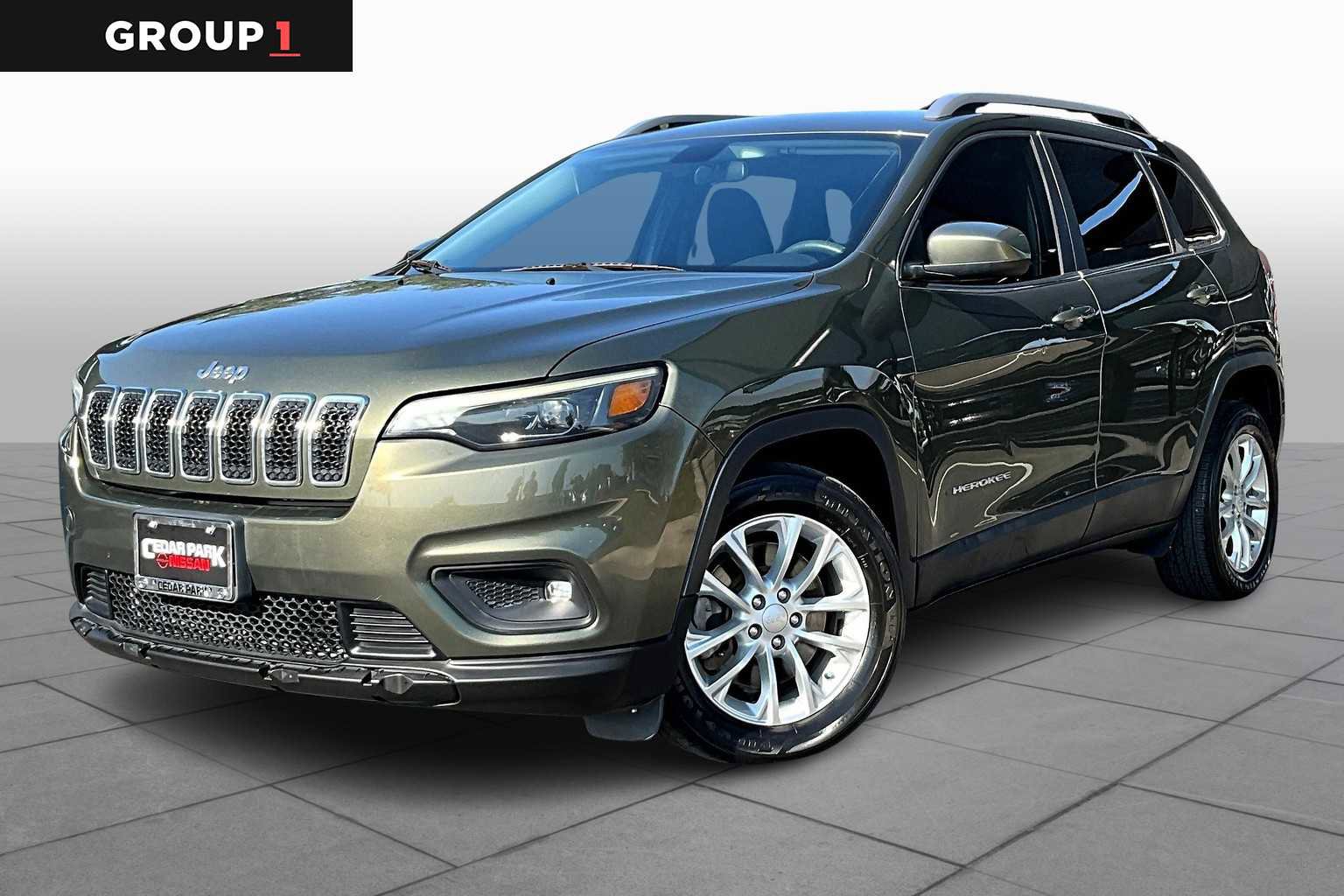 Used 2019 Jeep Cherokee Latitude w/ Popular Appearance Group