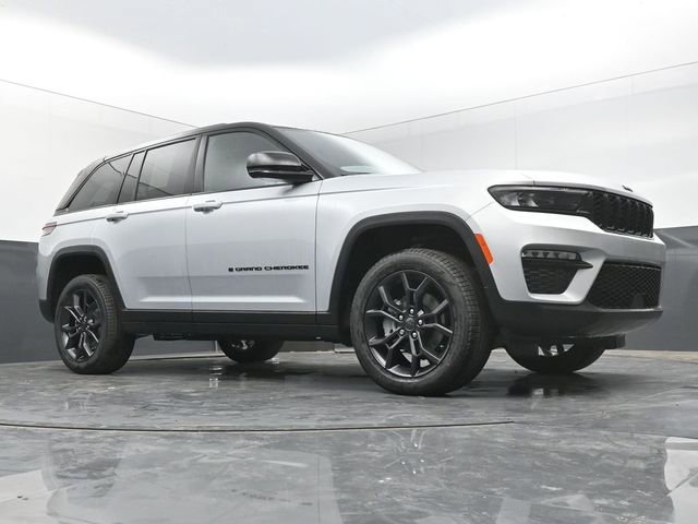 New 2025 Jeep Grand Cherokee Limited AWD/4WD image 39