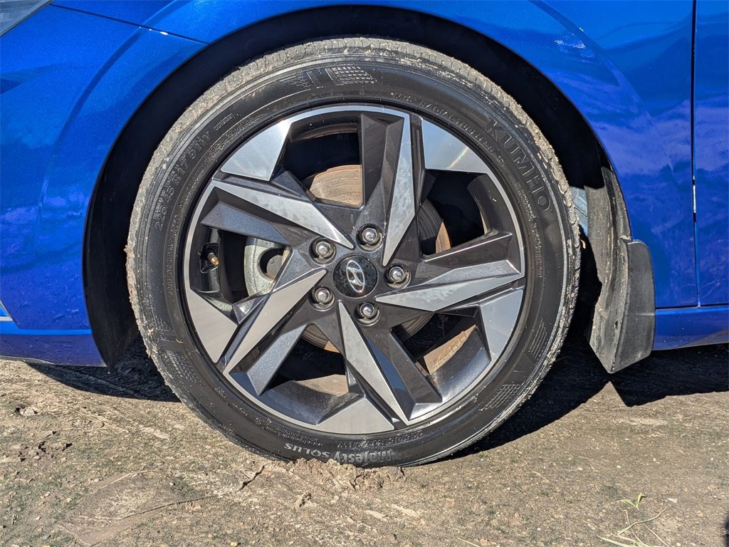 Used 2023 Hyundai Elantra SEL w/ Convenience Package image 22