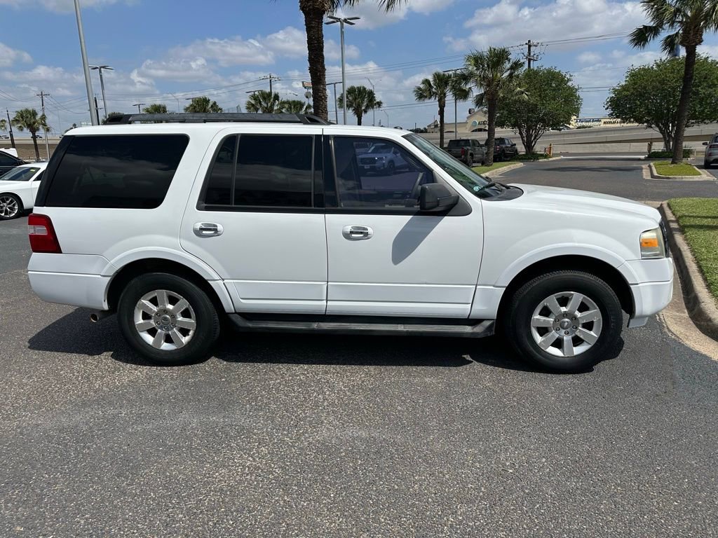 Used 2010 Ford Expedition XLT image 7