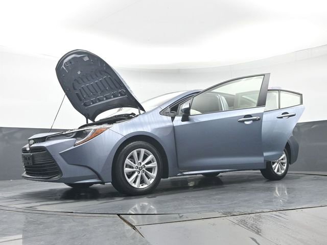 Used 2023 Toyota Corolla LE w/ LE Convenience Package image 43