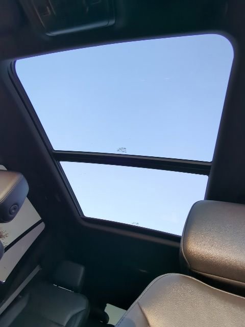 Certified 2021 Chevrolet Tahoe Z71 w/ Luxury Package image 10