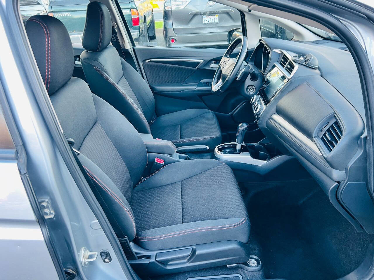 Used 2018 Honda Fit Sport image 14