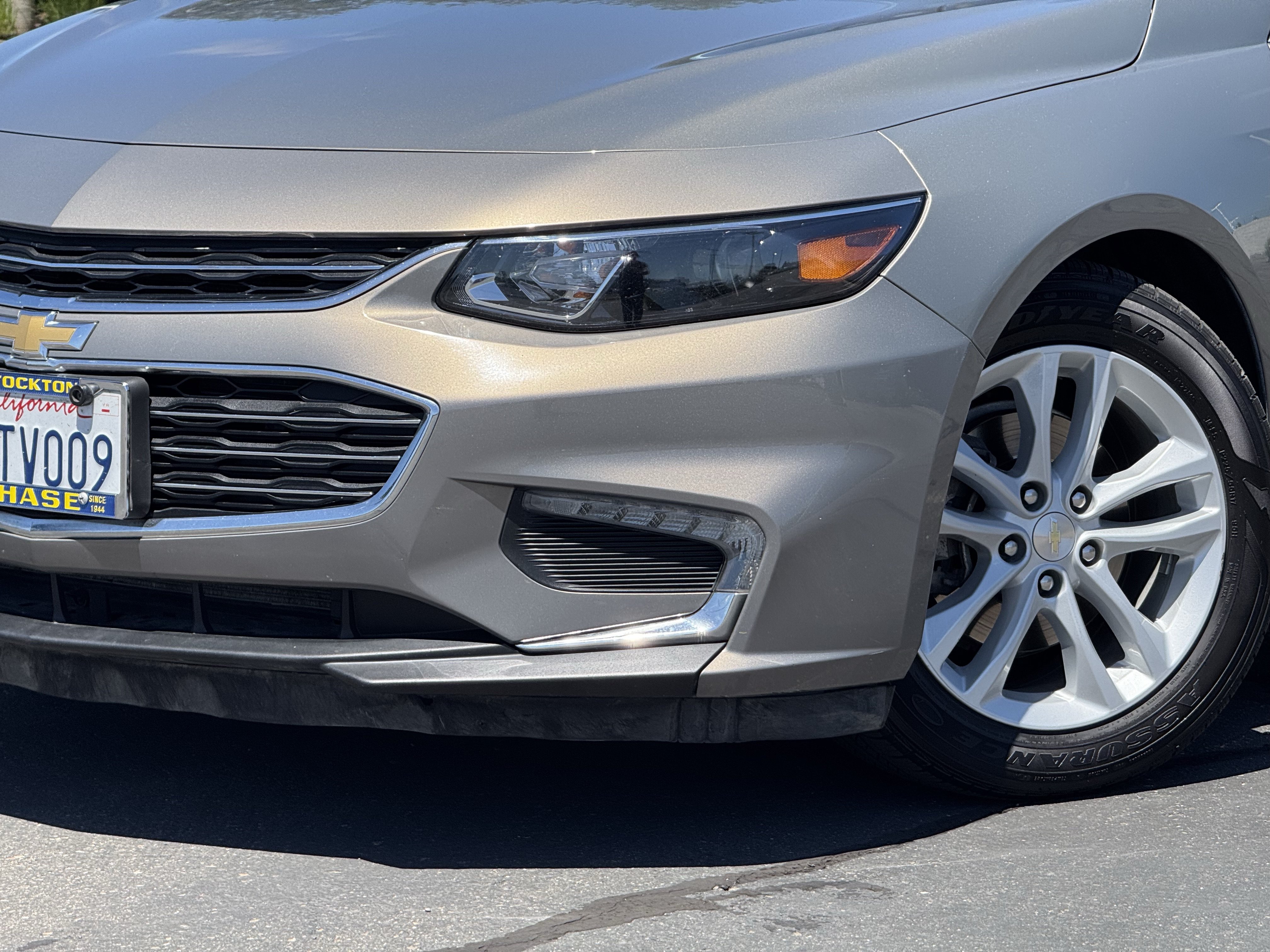 Certified 2018 Chevrolet Malibu LT FWD image 3