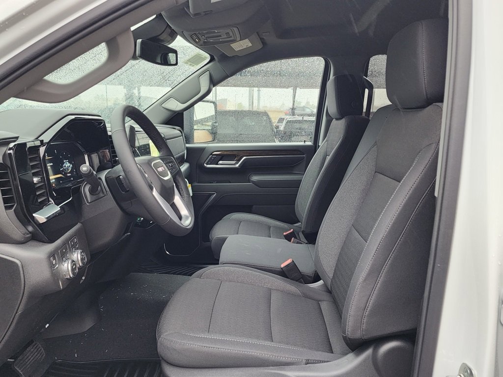New 2026 GMC Sierra 2500 SLE image 18
