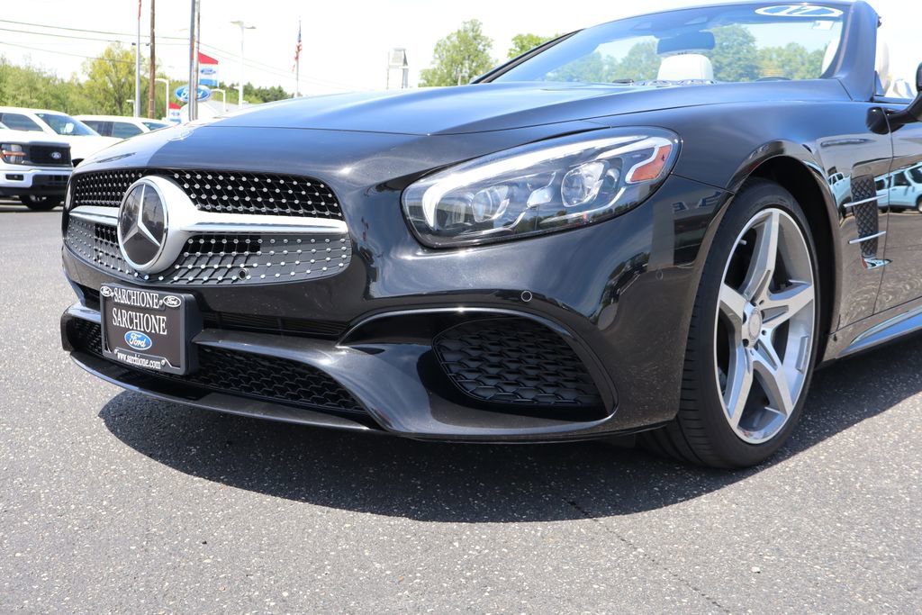 Used 2017 Mercedes-Benz SL 550 image 18