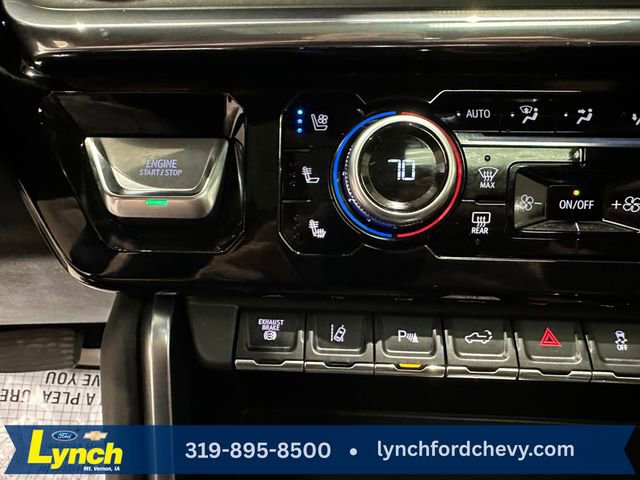 Used 2024 GMC Sierra 2500 Denali Ultimate w/ Max Trailering Package AWD/4WD image 17