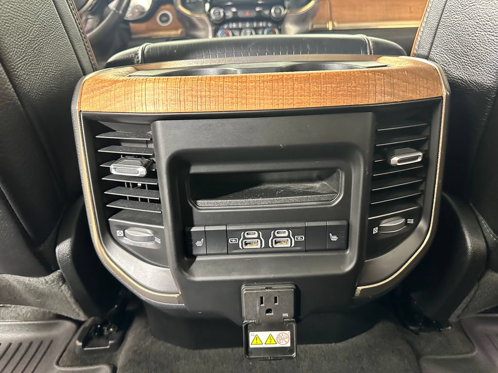 Used 2022 RAM 1500 Limited w/ Body Color Bumper Group AWD/4WD image 24