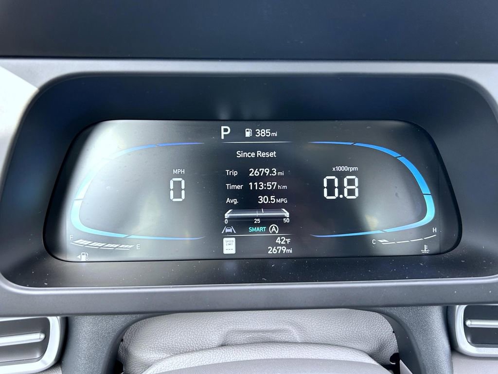 Used 2025 Hyundai Elantra SE image 16