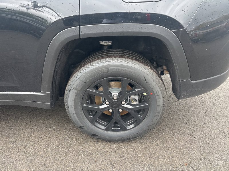 New 2026 Jeep Grand Cherokee Altitude AWD/4WD image 28
