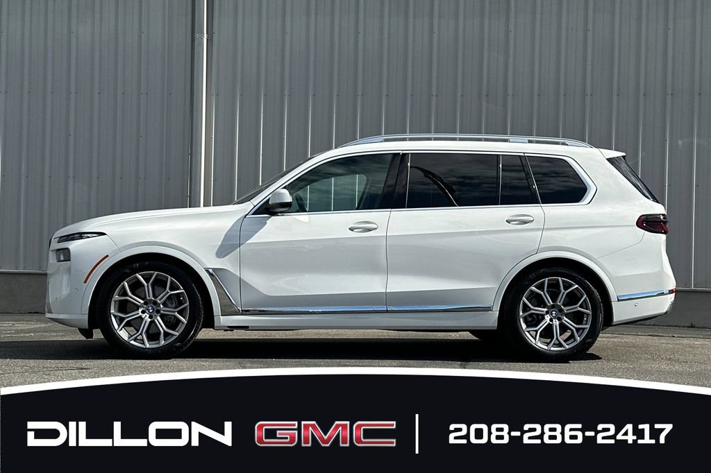 Used 2025 BMW X7 xDrive40i AWD/4WD image 7