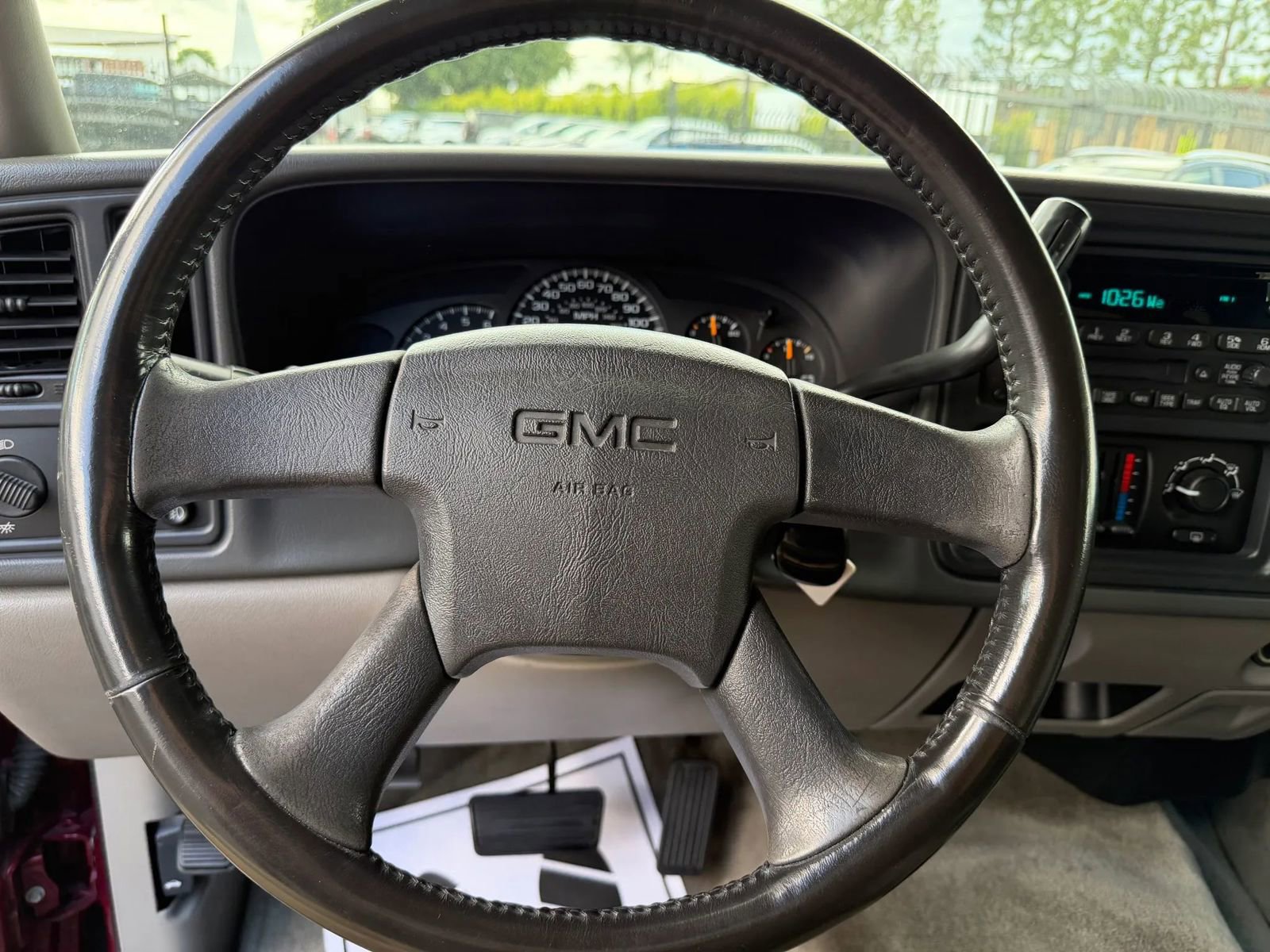 Used 2004 GMC Yukon SLE RWD image 34