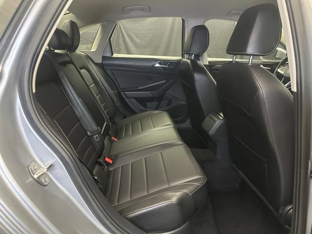 Used 2024 Volkswagen Jetta SE FWD image 18