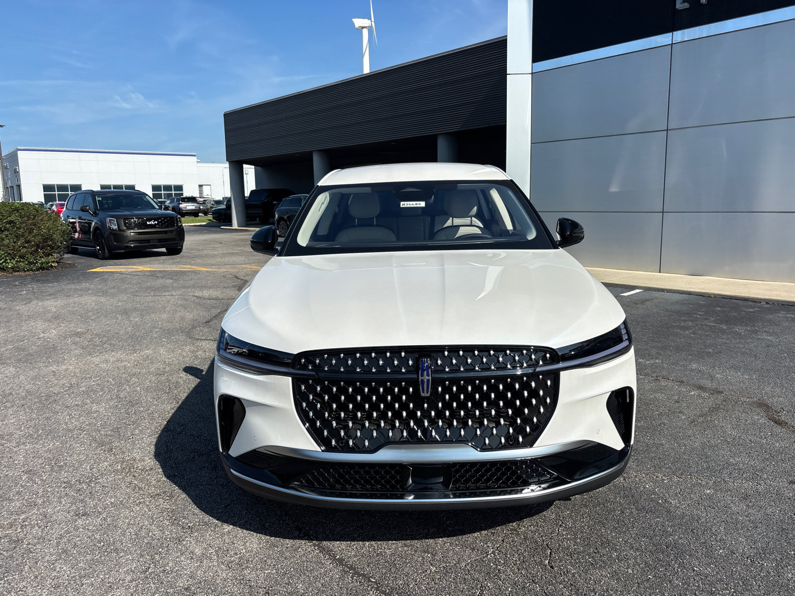 New 2026 Lincoln Nautilus Premier AWD/4WD image 2