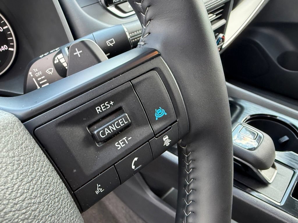 Used 2026 Nissan Rogue SV AWD/4WD image 27
