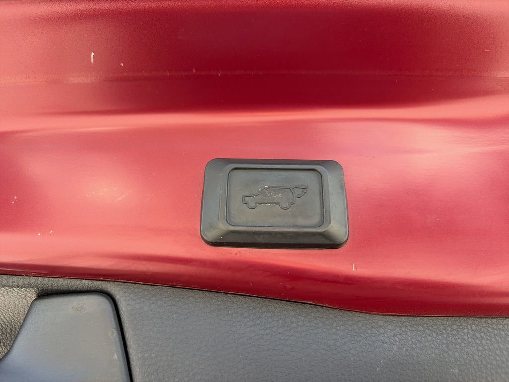 Used 2019 Toyota RAV4 XLE Premium w/ Cold Weather Package image 31