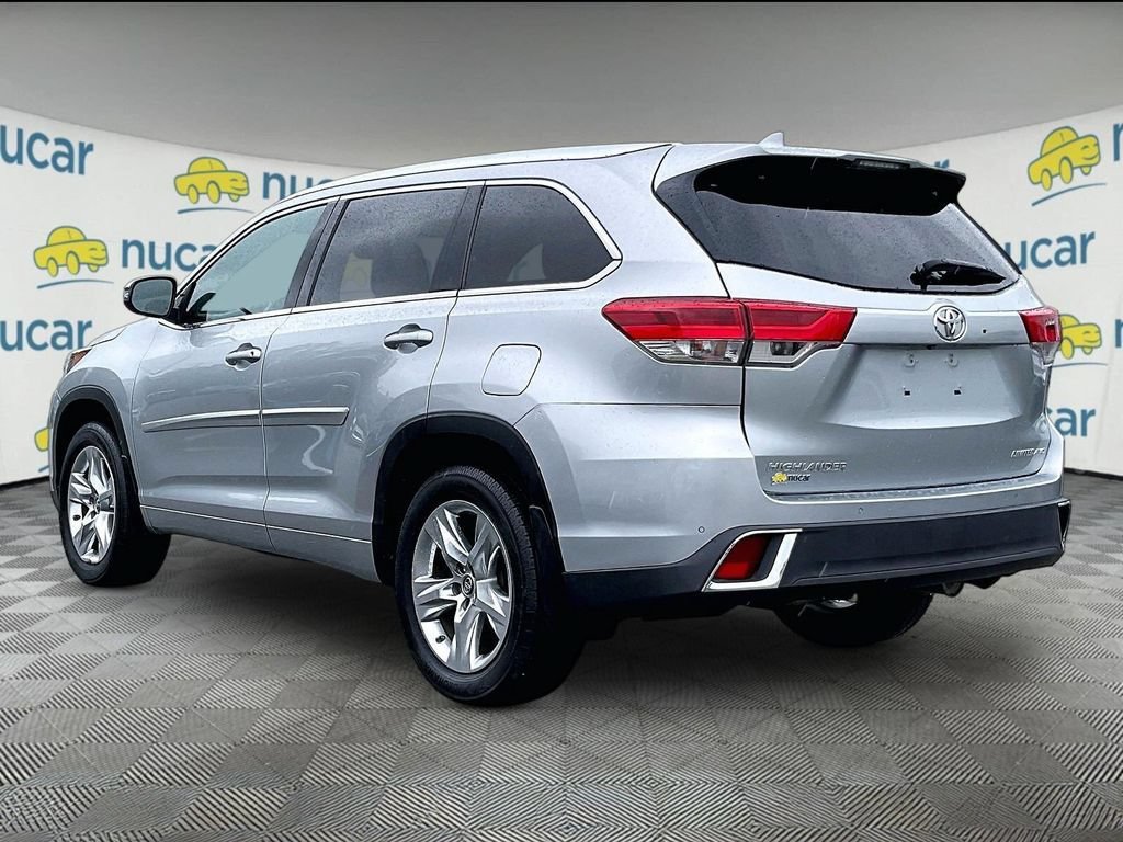 Used 2018 Toyota Highlander Limited w/ Protection Package #3 AWD/4WD image 4