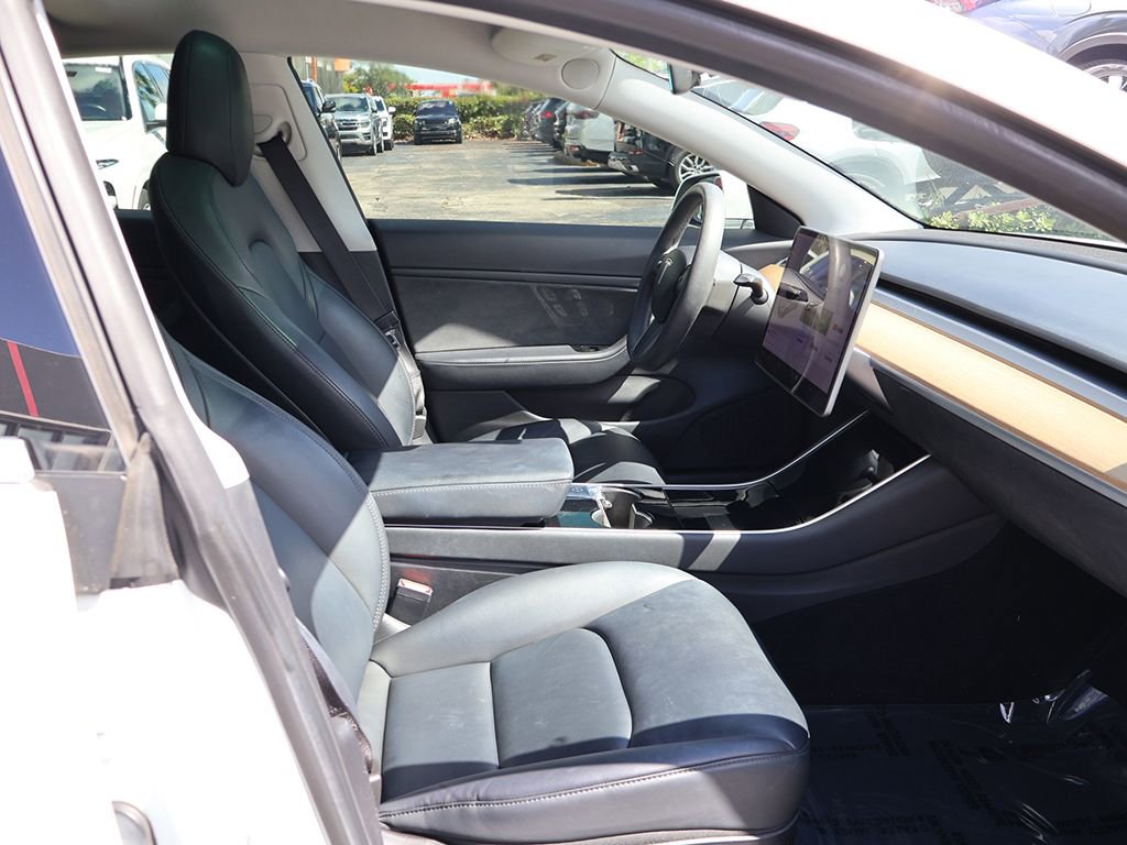 Used 2020 Tesla Model 3 Long Range AWD/4WD image 30