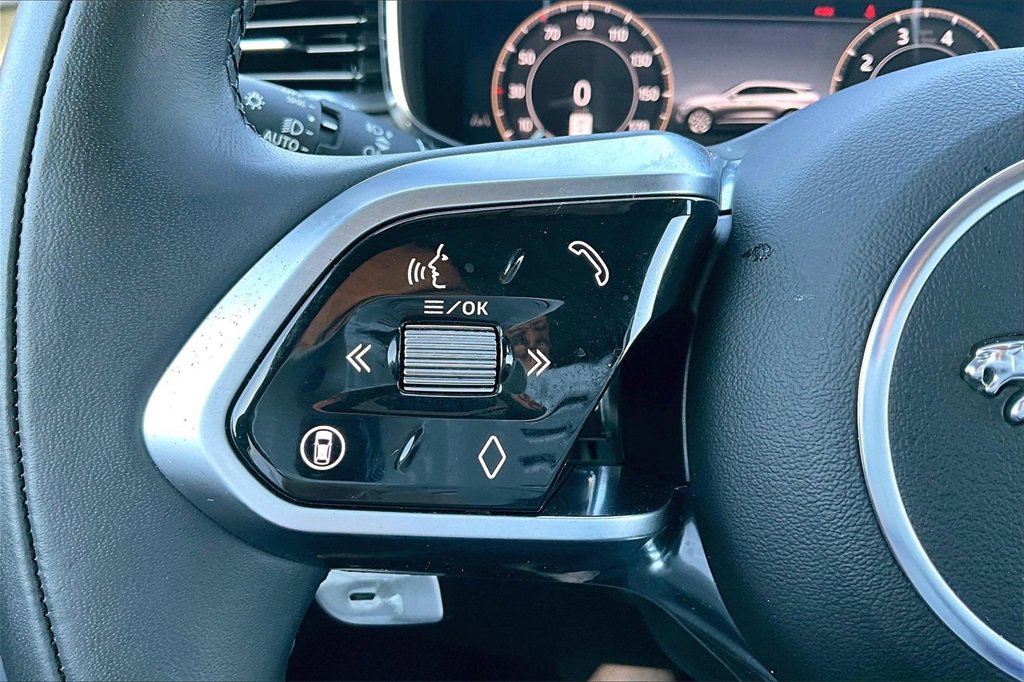 Used 2026 Jaguar F-PACE R-Dynamic S image 20