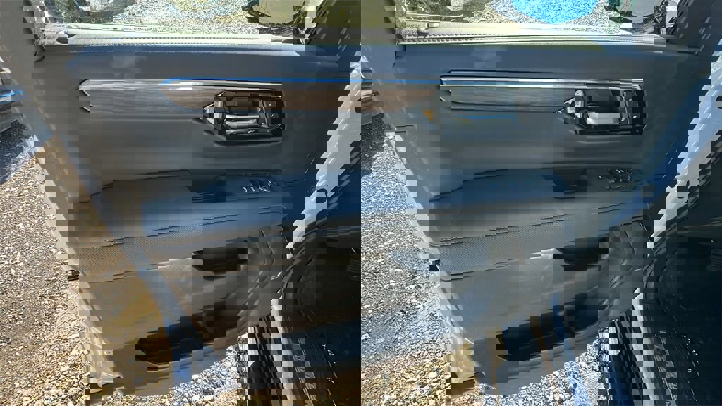 New 2026 Chevrolet Tahoe High Country w/ Sun And Tow Package image 11