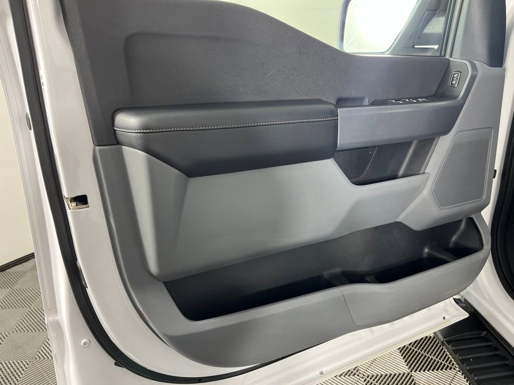 Used 2021 Ford F150 XLT image 11