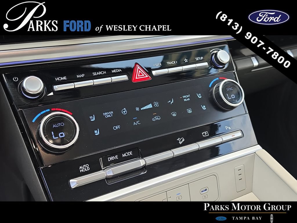Used 2026 Hyundai Santa Fe Calligraphy FWD image 25