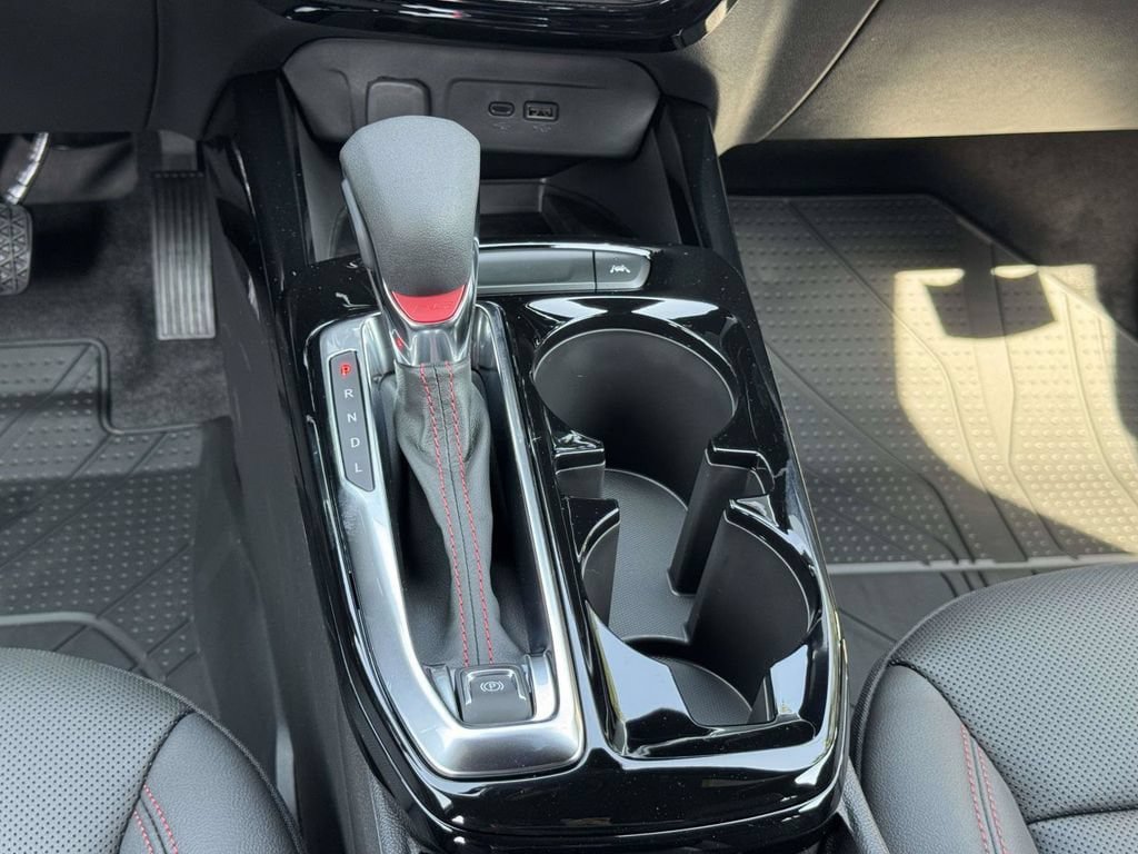 New 2026 Chevrolet Trax RS w/ Sunroof Package FWD image 7