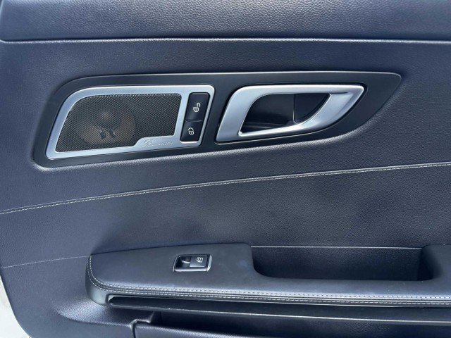 Used 2018 Mercedes-Benz AMG GT Roadster image 44