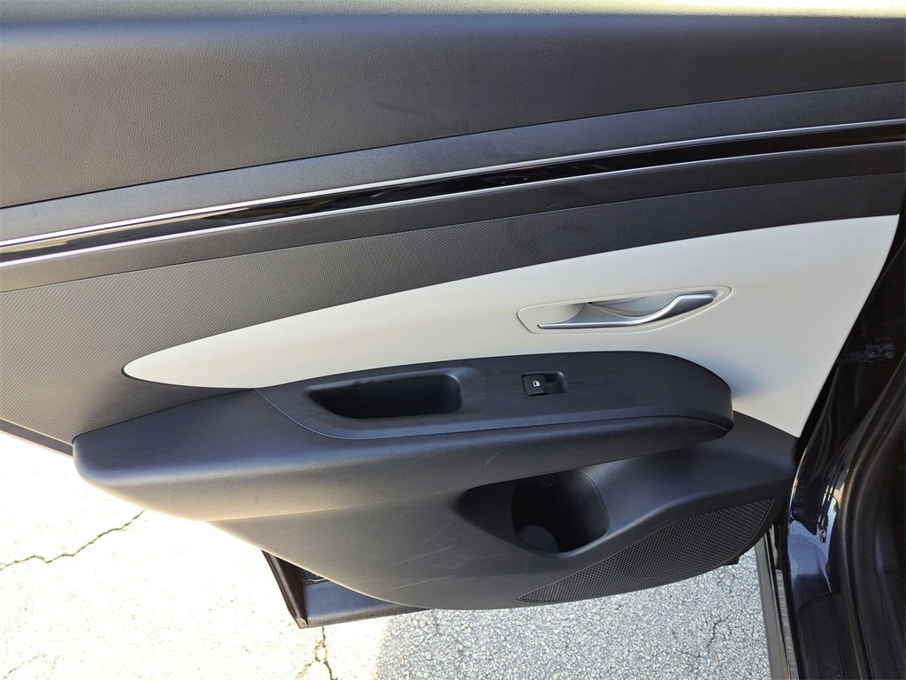 Used 2023 Hyundai Tucson Blue image 9