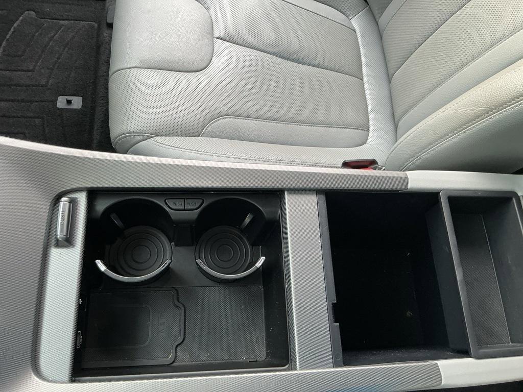 Used 2020 Hyundai Palisade SEL w/ Premium Package image 8