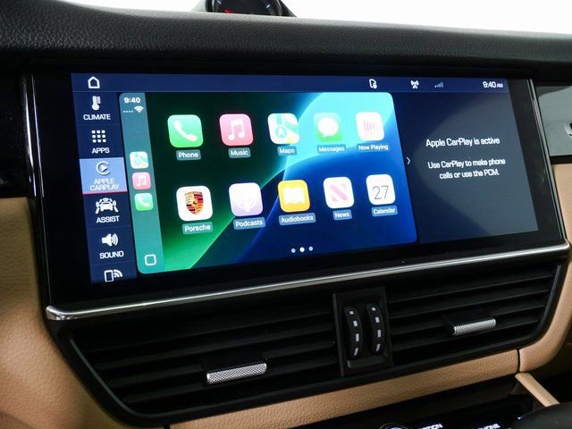Used 2020 Porsche Cayenne AWD w/ Premium Package Plus image 17