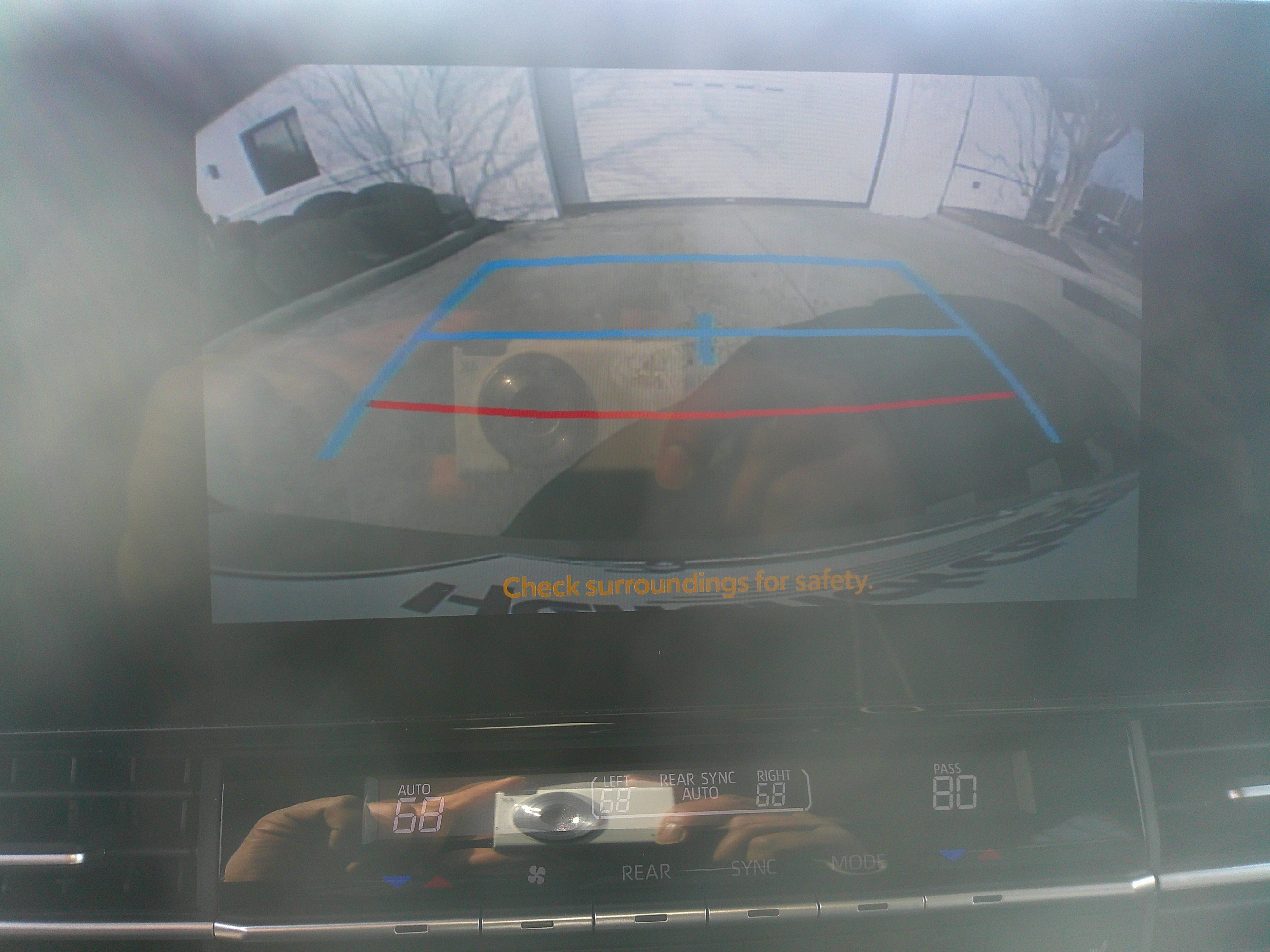 Used 2025 Toyota Sienna XLE image 26