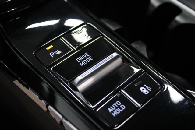 Used 2020 Hyundai Sonata Limited FWD image 22