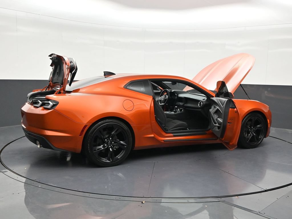 Used 2024 Chevrolet Camaro LT RWD image 31