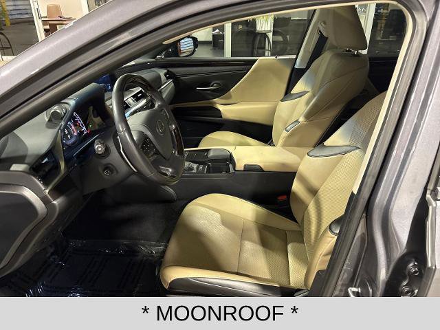 Used 2019 Lexus ES 350 350 w/ Premium Package image 9