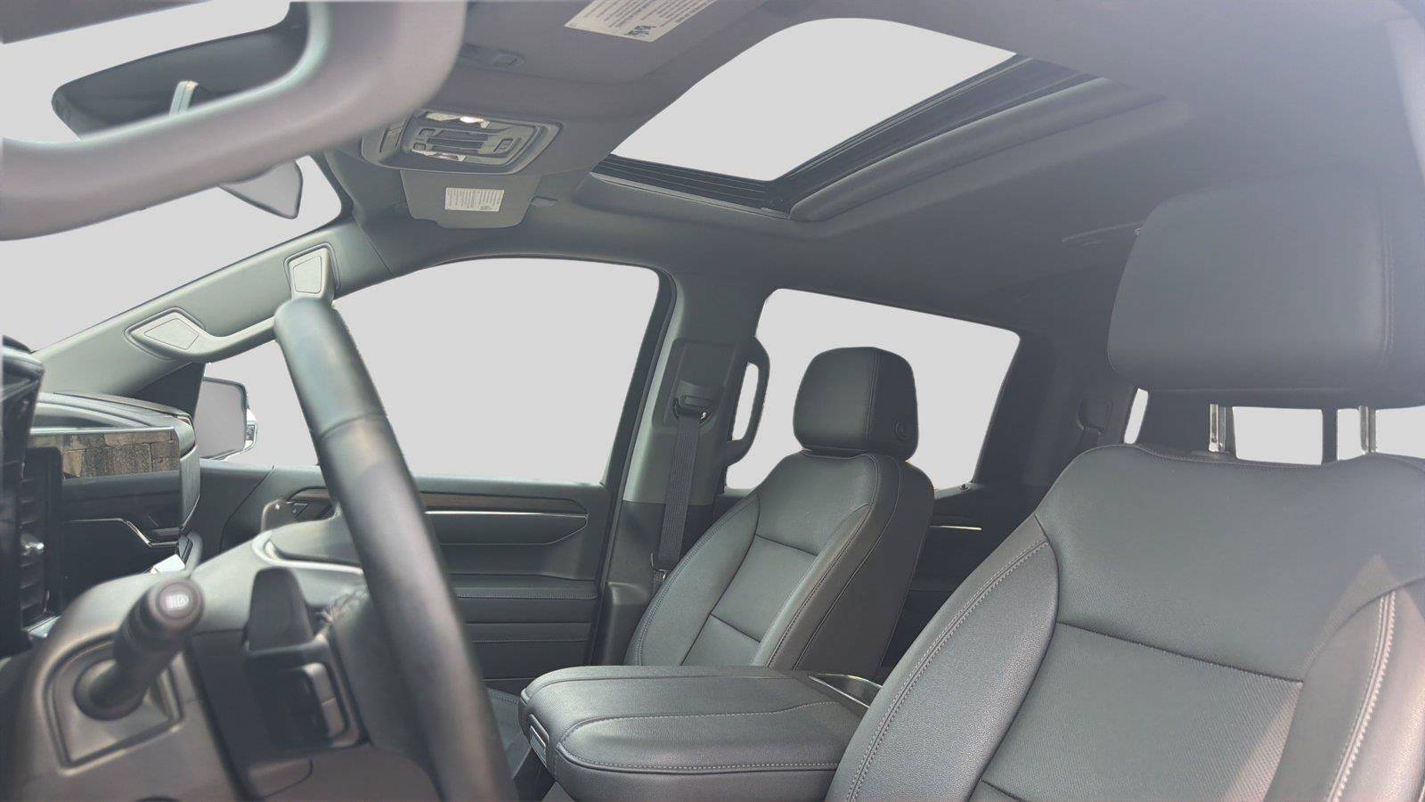 Used 2024 GMC Sierra 1500 SLT w/ SLT Premium Plus Package AWD/4WD image 18