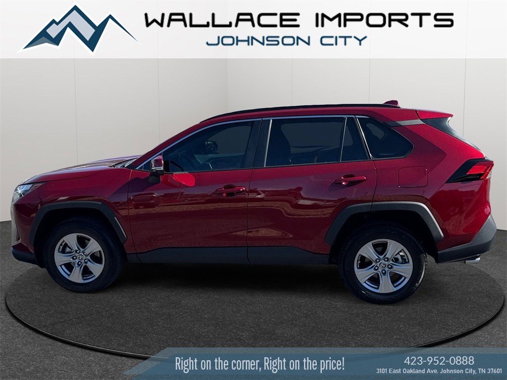 Used 2023 Toyota RAV4 XLE image 1