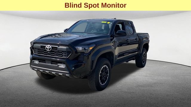 Used 2025 Toyota Tacoma TRD Off-Road AWD/4WD image 4