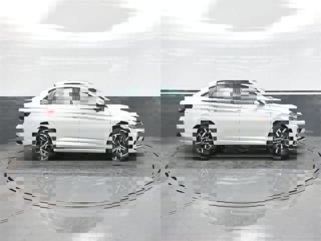 New 2026 Volkswagen Jetta SE image 8