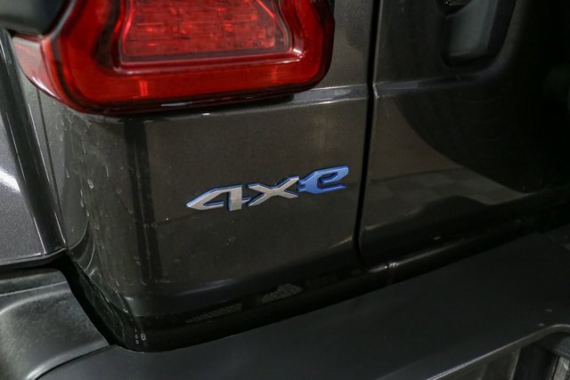 Used 2021 Jeep Wrangler Unlimited Sahara w/ Cold Weather Group image 11